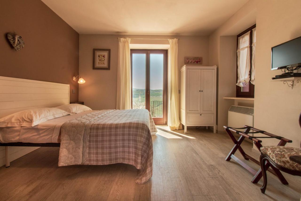 Poggio Dei Farinetti Bed & Breakfast Diano d'Alba Bagian luar foto